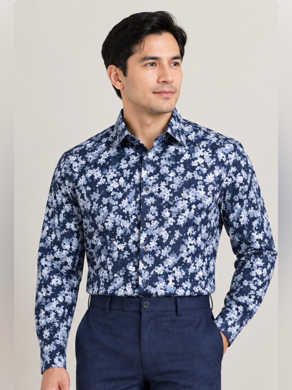 Club Monaco Men's Navy and White Floral Button-Down Shirt